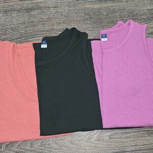 3 Old Navy Coral/Dark Green/Pink Ribbed Sleeveless Tops Size XXL
